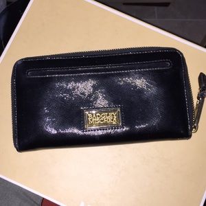 Patent Leather Black/Gold Badgley Mischka Wallet